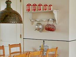 Holiday Home in Baarlo With Hot Tub