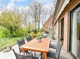 Holiday Home Near the Efteling With Garden