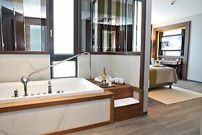 Limak Skopje Luxury Hotel