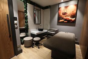 Limak Skopje Luxury Hotel