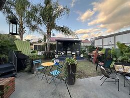 Bywater Home, Parking and Pet Friendly Retreat by RedAwning