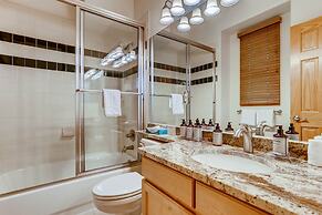 Premiere 2br Townhome - Shuttle To Slopes. Kids Ski Free! 2 Bedroom Co