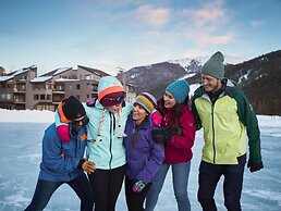 Premiere 2br Townhome - Shuttle To Slopes. Kids Ski Free! 2 Bedroom Co