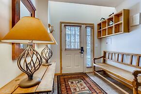 Premiere 2br Townhome - Shuttle To Slopes. Kids Ski Free! 2 Bedroom Co