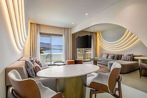 Isla Brown Corinthia Resort & Spa, Curio Collection Hilton
