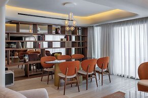 Isla Brown Corinthia Resort & Spa, Curio Collection Hilton
