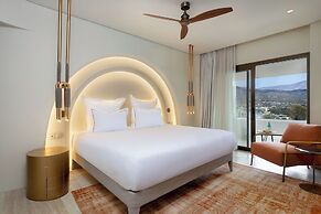 Isla Brown Corinthia Resort & Spa, Curio Collection Hilton