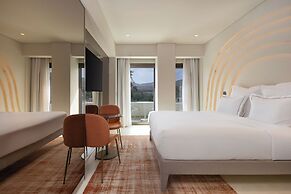 Isla Brown Corinthia Resort & Spa, Curio Collection Hilton