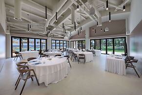 Isla Brown Corinthia Resort & Spa, Curio Collection Hilton