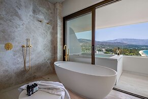 Isla Brown Corinthia Resort & Spa, Curio Collection Hilton