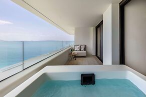 Isla Brown Corinthia Resort & Spa, Curio Collection Hilton