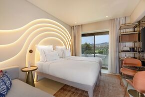 Isla Brown Corinthia Resort & Spa, Curio Collection Hilton