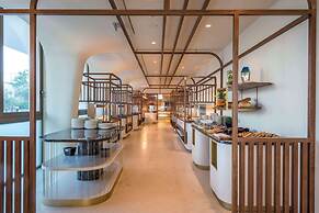 Isla Brown Corinthia Resort & Spa, Curio Collection Hilton