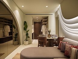 Isla Brown Corinthia Resort & Spa, Curio Collection Hilton