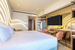 Isla Brown Corinthia Resort & Spa, Curio Collection Hilton