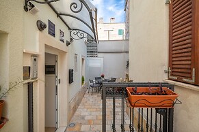 2 - Luxury Studio With Terrace in Heart of Split