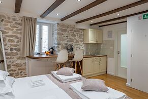 2 - Luxury Studio With Terrace in Heart of Split