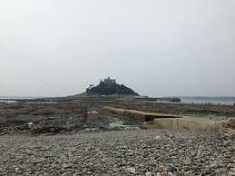 2 Bedroom Chalet - Praa Sands, Cornwall