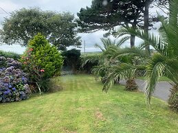 2 Bedroom Chalet - Praa Sands, Cornwall