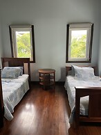 Laru Beya Palmetto Bay