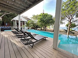 Laru Beya Palmetto Bay