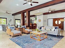 Laru Beya Palmetto Bay