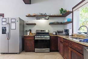 Laru Beya Palmetto Bay