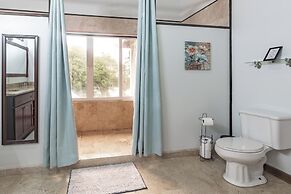 Laru Beya Palmetto Bay