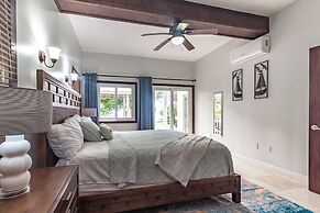 Laru Beya Palmetto Bay