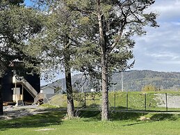 Biri Arena Overnatting