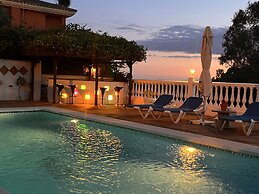 B&B Villa Maria Guest Rooms - San Roque Golf - Sotogrande