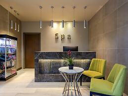 Mövenpick Living Istanbul West