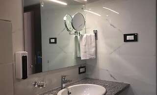 Jewel Kongchen Retreat & Spa