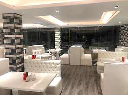 Jewel Kongchen Retreat & Spa