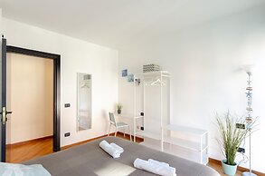 Dock of the Bay Genova