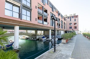 Dock of the Bay Genova