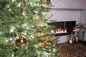 Virgin Hotels New Orleans