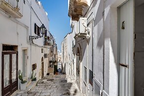 Mirror House Lovely Apartment