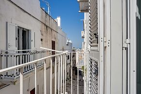 Mirror House Lovely Apartment