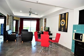 Sea View 4th Floor 1 bed Condo at View Talay 2