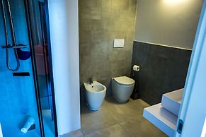 Venice Terminal Apartments & Suites