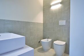 Venice Terminal Apartments & Suites