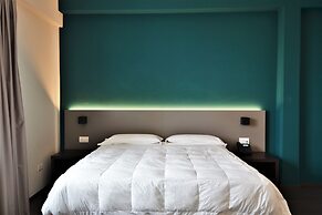 Venice Terminal Apartments & Suites