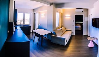 Venice Terminal Apartments & Suites