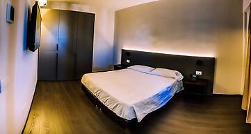 Venice Terminal Apartments & Suites