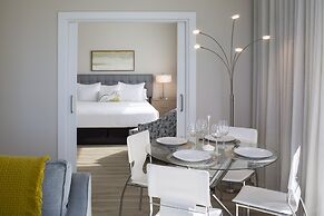 Art House Hotel and Suites