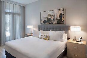 Art House Hotel and Suites