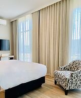 Art House Hotel and Suites
