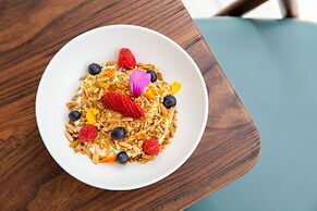 Kimpton Shorebreak Fort Lauderdale Beach Resort by IHG