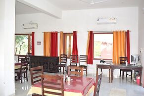 The Sky Imperial Jungle Camp Resort